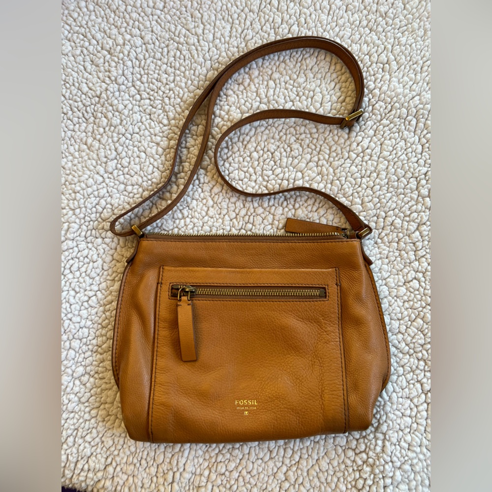 Fossil Women's Tan Leather Crossbody Bag